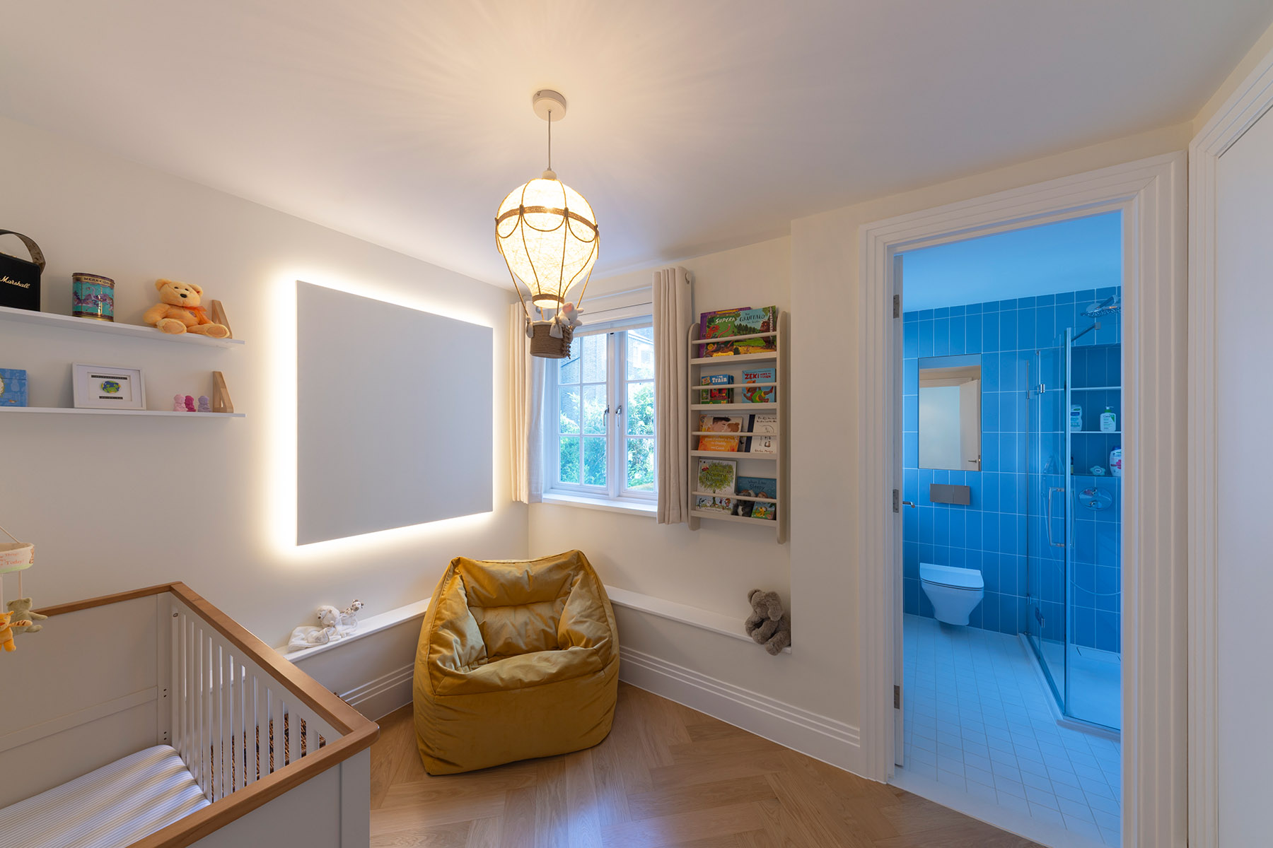 Nouvelle chambre au premier étage avec salle de douche en suite